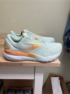 Brooks Women's Mint & Peach Ghost Running Shoes